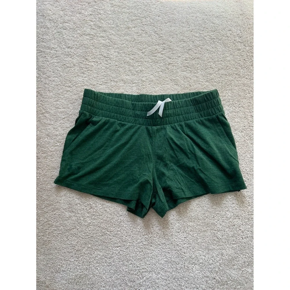 Under Armour Athletic Shorts Running Gym Workout Green Comfy‎ Size Small. NWT